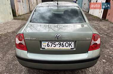 Седан Volkswagen Passat 2003 в Одесі