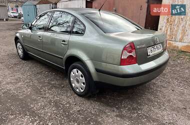 Седан Volkswagen Passat 2003 в Одесі