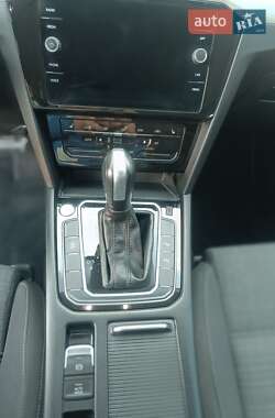 Универсал Volkswagen Passat 2020 в 