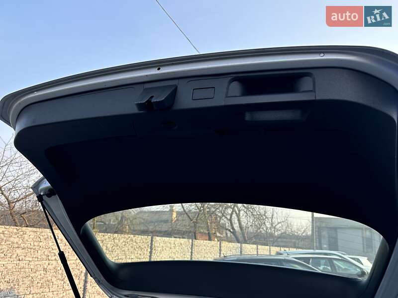 Універсал Volkswagen Passat 2017 в Рівному