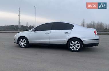 Седан Volkswagen Passat 2005 в Полтаві