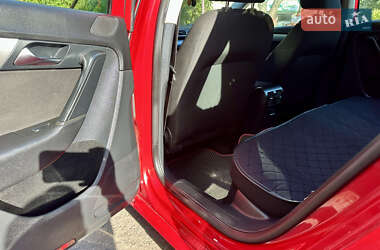 Универсал Volkswagen Passat 2011 в 