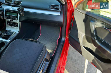 Универсал Volkswagen Passat 2011 в 