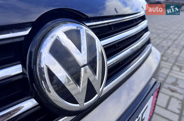 Седан Volkswagen Passat 2011 в 