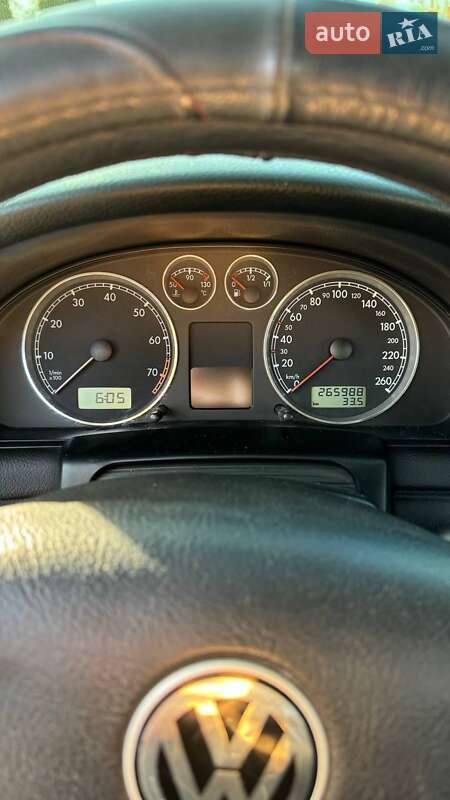 Седан Volkswagen Passat 2001 в Дніпрі