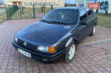 Седан Volkswagen Passat 1989 в Стрию