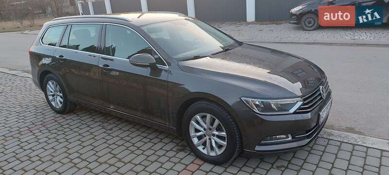 Універсал Volkswagen Passat 2016 в Івано-Франківську
