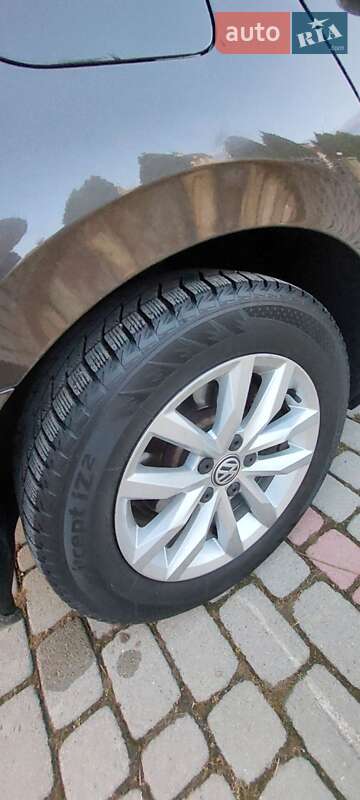 Універсал Volkswagen Passat 2016 в Івано-Франківську