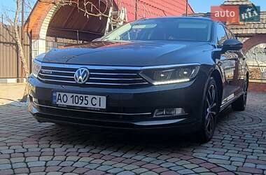 Универсал Volkswagen Passat 2017 в Мукачево