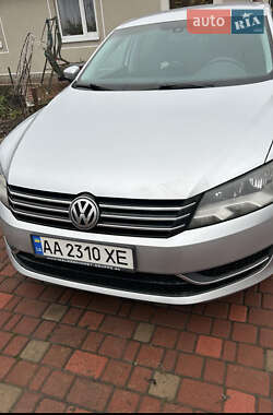 Седан Volkswagen Passat 2013 в Дніпрі