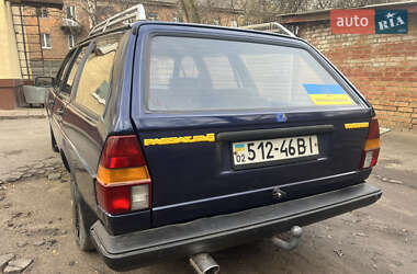 Універсал Volkswagen Passat 1982 в 