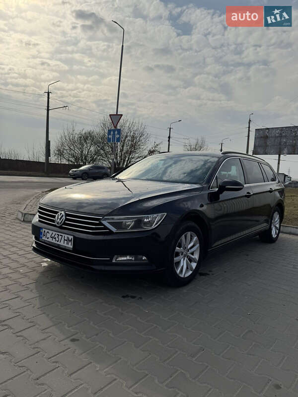 Универсал Volkswagen Passat 2016 в Луцке фото 12 Универсал Volkswagen Passat 2016 в Луцке