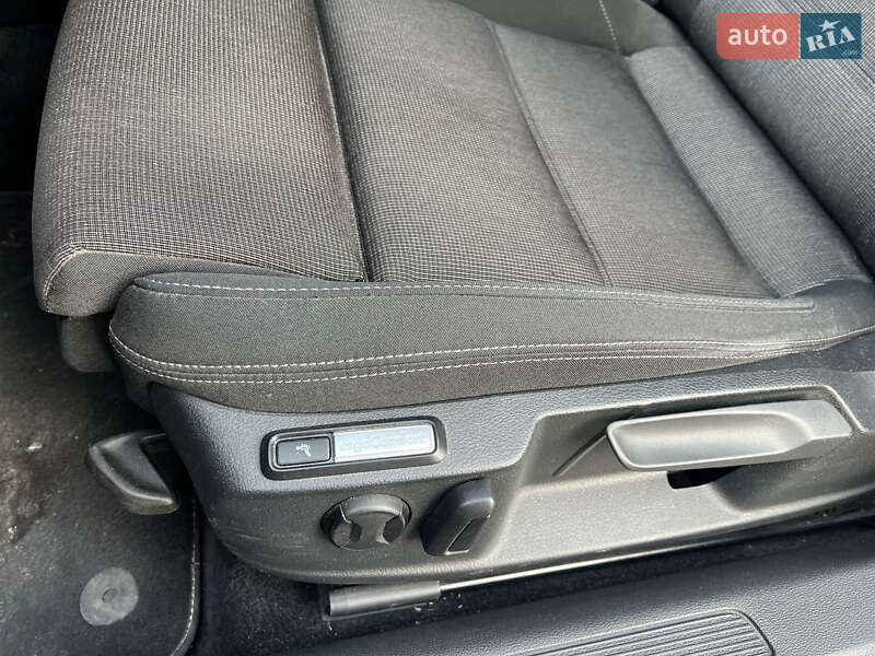 Универсал Volkswagen Passat 2016 в Львове фото 7 Универсал Volkswagen Passat 2016 в Львове