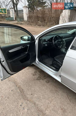 Седан Volkswagen Passat 2012 в 