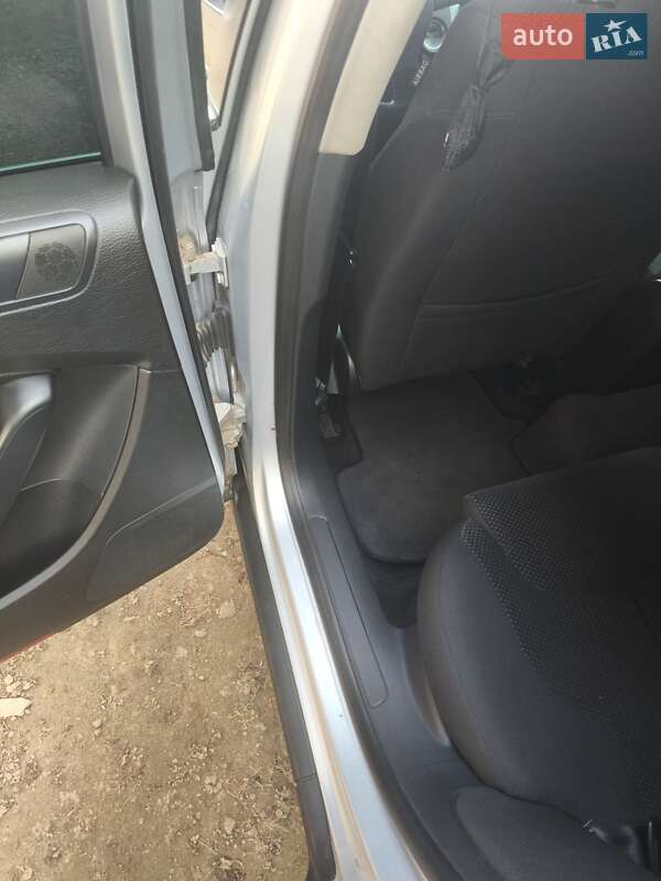 Универсал Volkswagen Passat 2006 в Львове фото 25 Универсал Volkswagen Passat 2006 в Львове