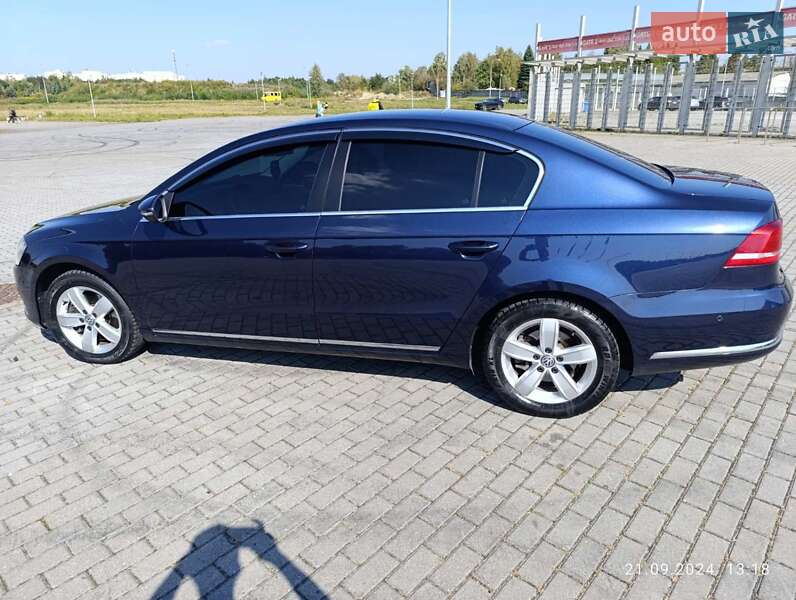 Седан Volkswagen Passat 2014 в Львове