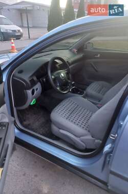 Седан Volkswagen Passat 2000 в 