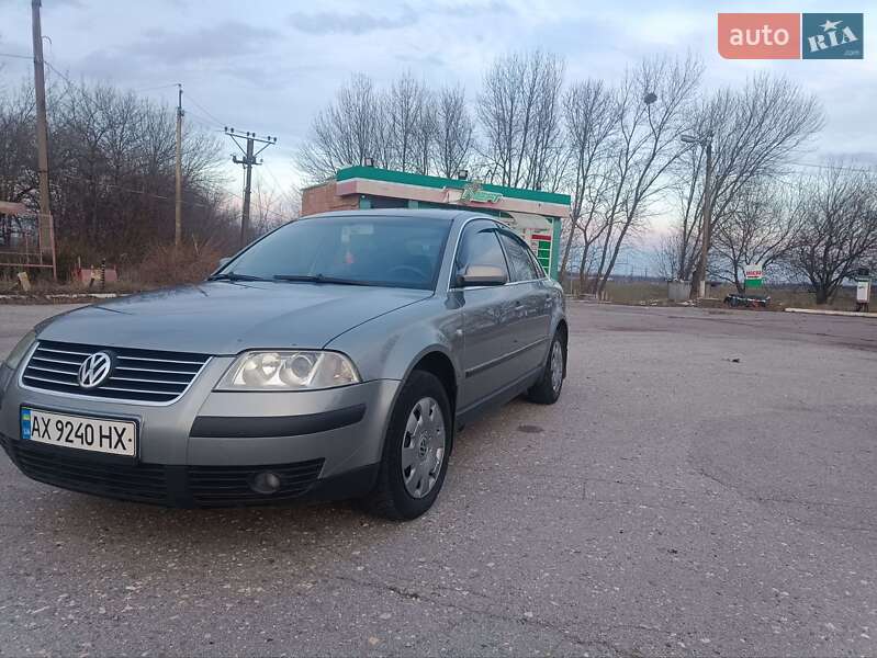 Седан Volkswagen Passat 2003 в Харькове