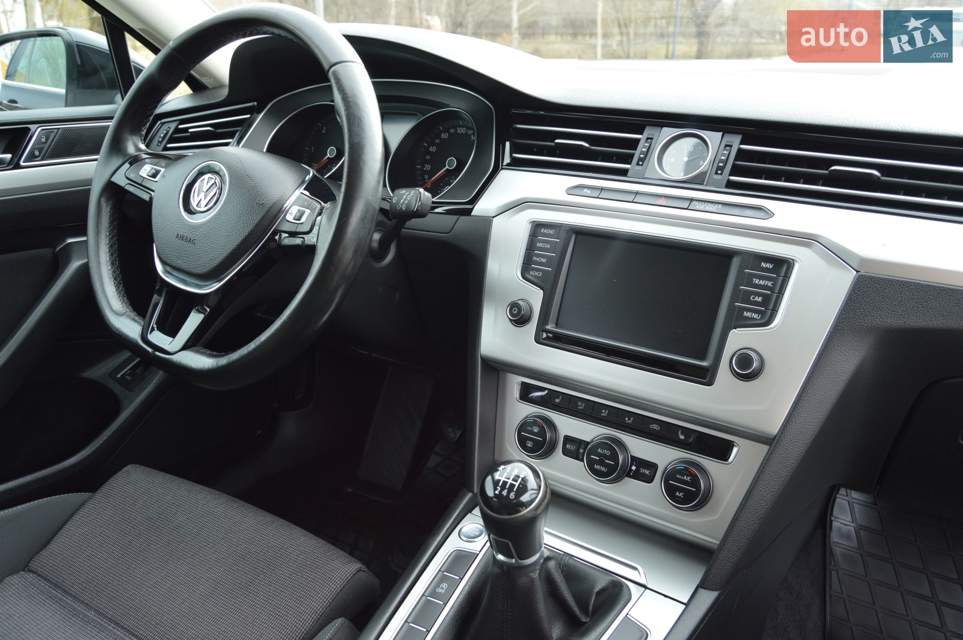 2016 Volkswagen Passat - мініатюра 15