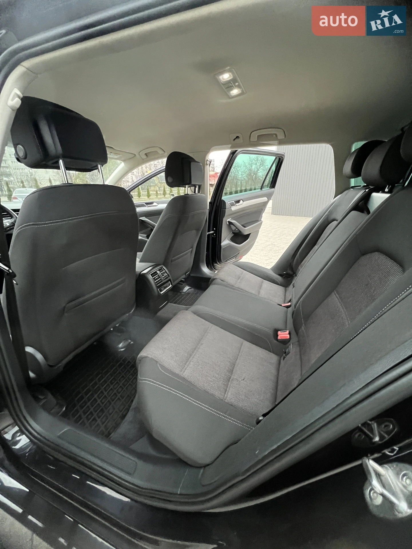 2016 Volkswagen Passat - мініатюра 27