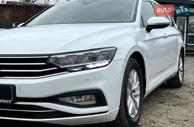 Универсал Volkswagen Passat 2021 в Луцке