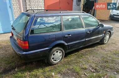 Универсал Volkswagen Passat 1994 в 