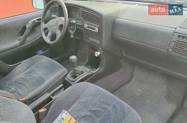 Универсал Volkswagen Passat 1994 в 