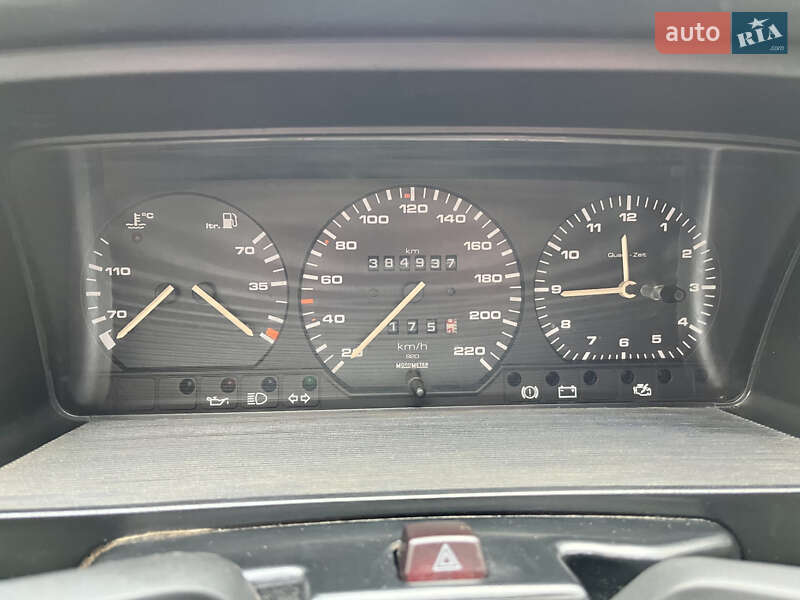 Седан Volkswagen Passat 1989 в Києві