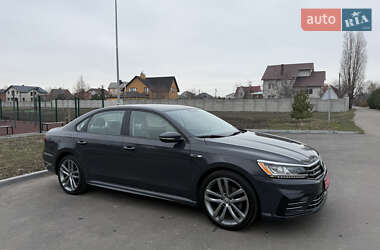 Седан Volkswagen Passat 2017 в 
