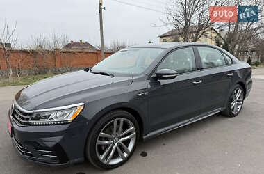 Седан Volkswagen Passat 2017 в 