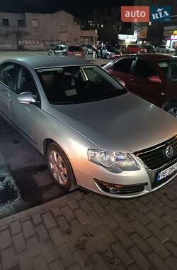 Седан Volkswagen Passat 2006 в Каменском