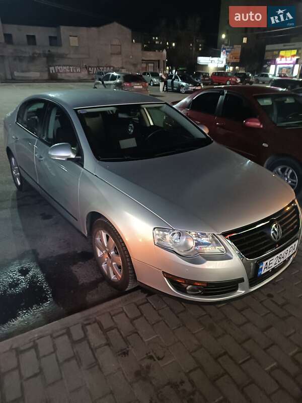 Седан Volkswagen Passat 2006 в Каменском фото 15 Седан Volkswagen Passat 2006 в Каменском