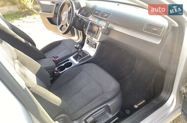Универсал Volkswagen Passat 2011 в 