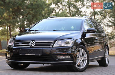 Універсал Volkswagen Passat 2014 в Дрогобичі