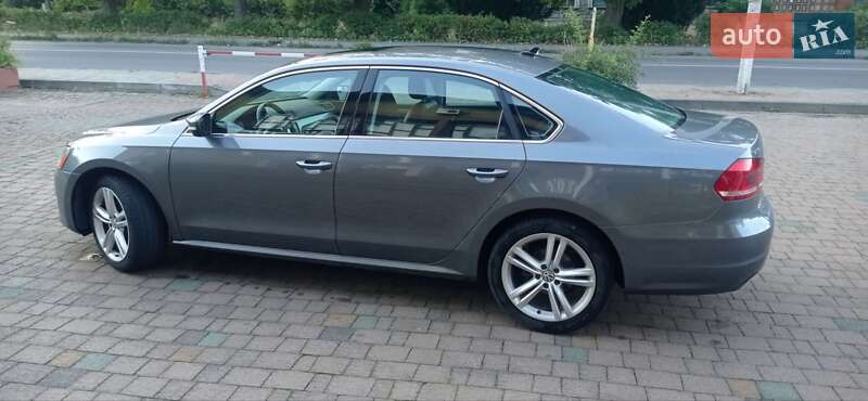Седан Volkswagen Passat 2014 в Делятині