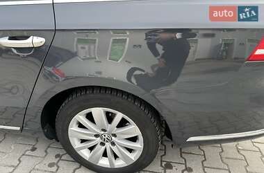 Универсал Volkswagen Passat 2011 в 