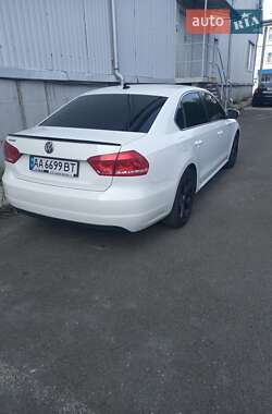 Седан Volkswagen Passat 2013 в Киеве