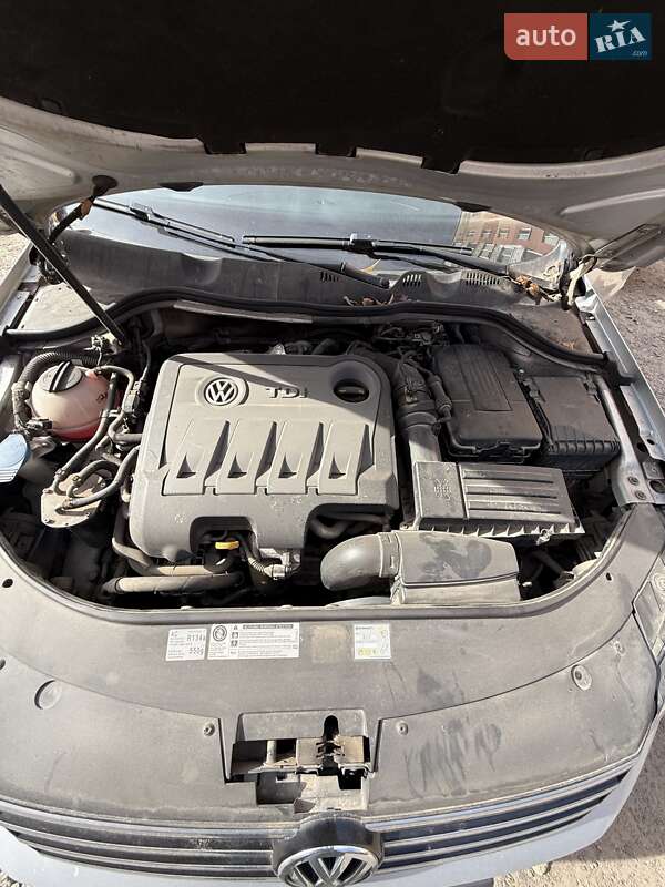 Универсал Volkswagen Passat 2014 в Луцке фото 5 Универсал Volkswagen Passat 2014 в Луцке