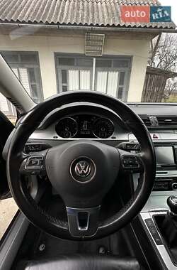 Универсал Volkswagen Passat 2010 в 