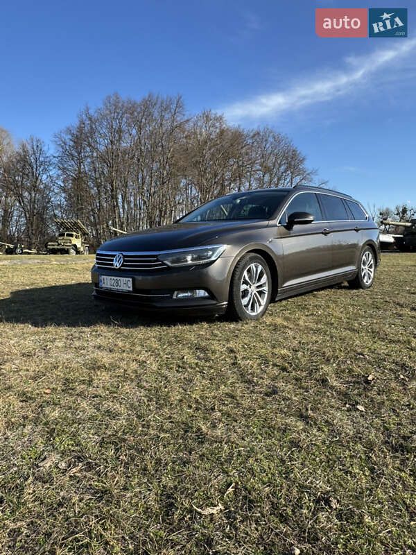Універсал Volkswagen Passat 2015 в Переяславі