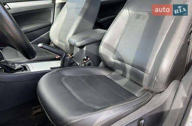 Седан Volkswagen Passat 2012 в 