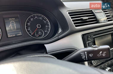 Седан Volkswagen Passat 2012 в 