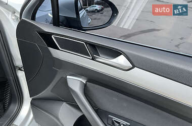 Універсал Volkswagen Passat 2015 в 