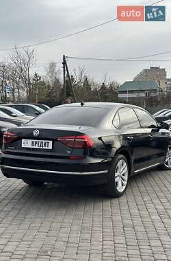 Седан Volkswagen Passat 2018 в Кривому Розі