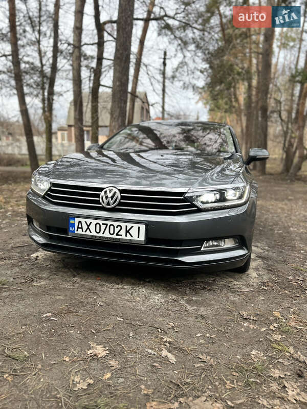 Універсал Volkswagen Passat 2015 в Харкові