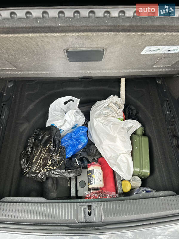 Універсал Volkswagen Passat 2015 в Харкові