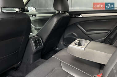 Седан Volkswagen Passat 2014 в Одессе