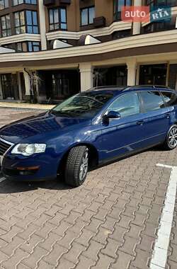 Универсал Volkswagen Passat 2009 в Софиевской Борщаговке