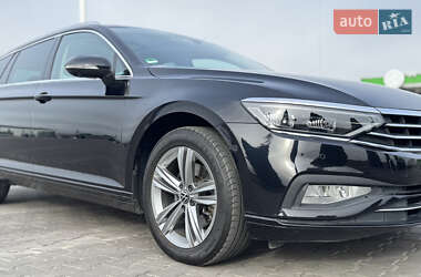 Універсал Volkswagen Passat 2021 в 