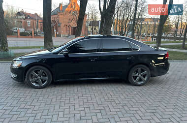 Седан Volkswagen Passat 2013 в 